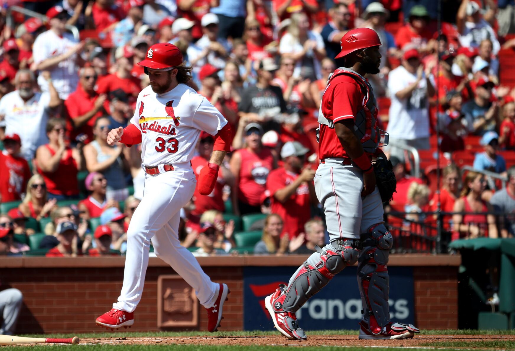 Cardinals beat Cincinnati Reds 5-1 in of doubleheader